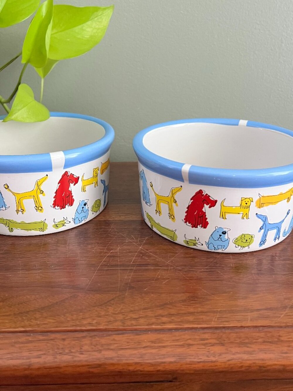 Room Creative Pooch 2007 Signature Dog  Town Print Pet Bowls Set of 2 Stoneware